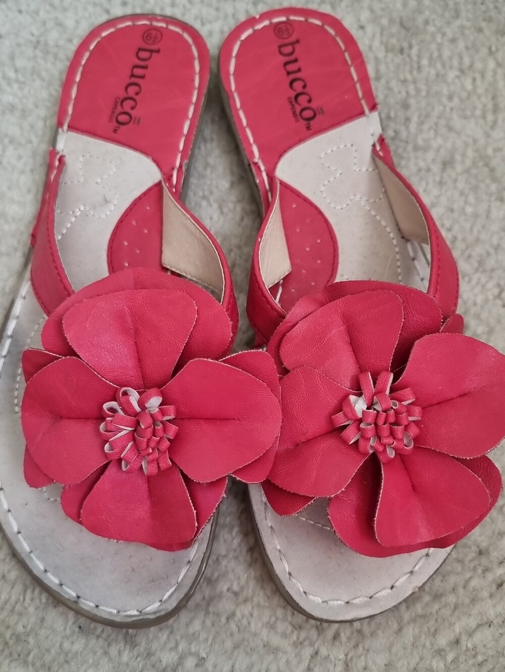 Bucco Red Flower Sandal